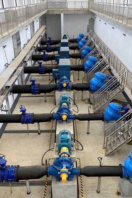 KPS系列單級雙吸離心泵在江西瑞昌潤泉長江飲水工程使用現場